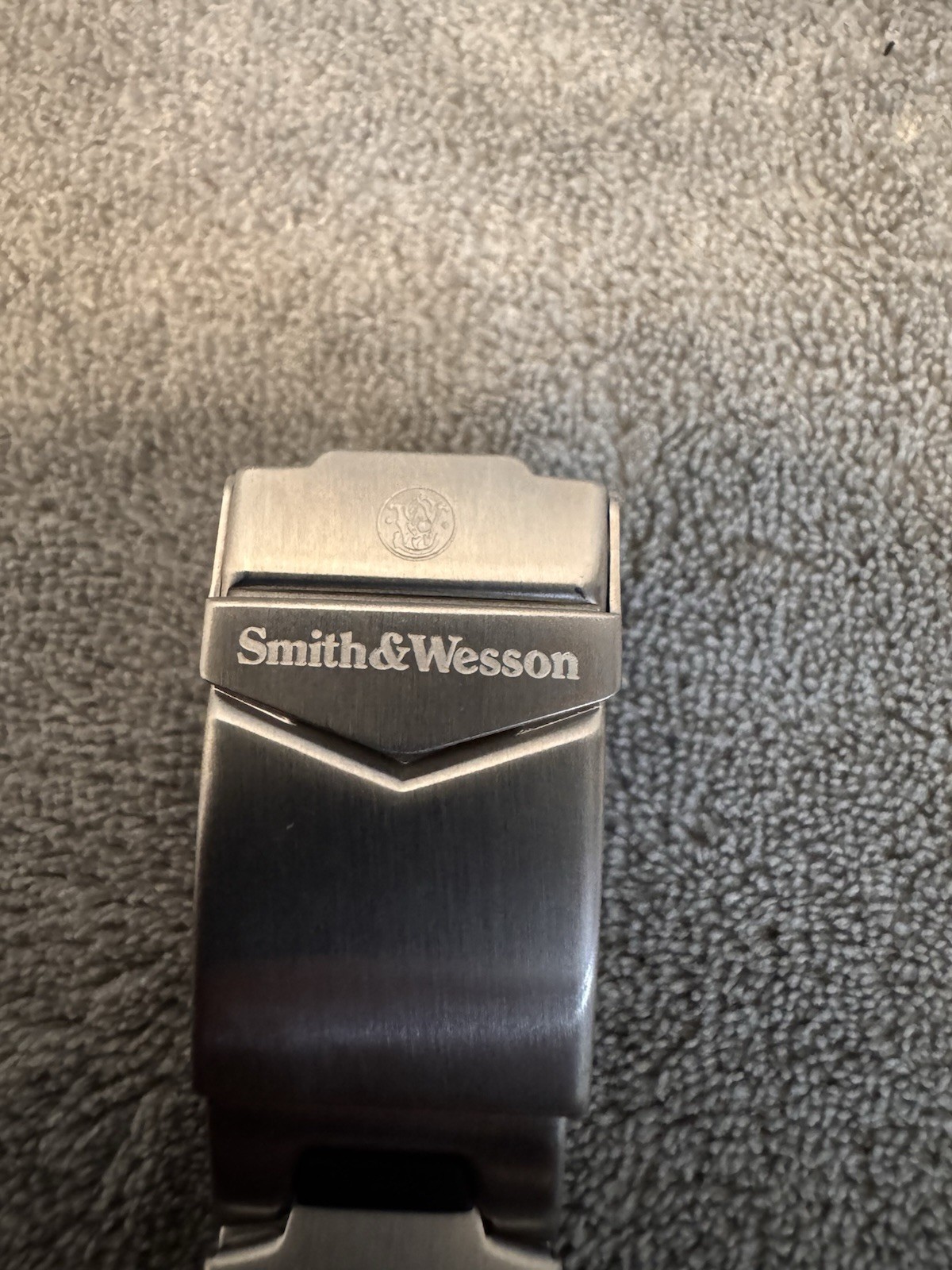 Smith & Wesson Men’s Quartz Watch Black Dial Date 30m SS Bracelet 12-Hour Bezel