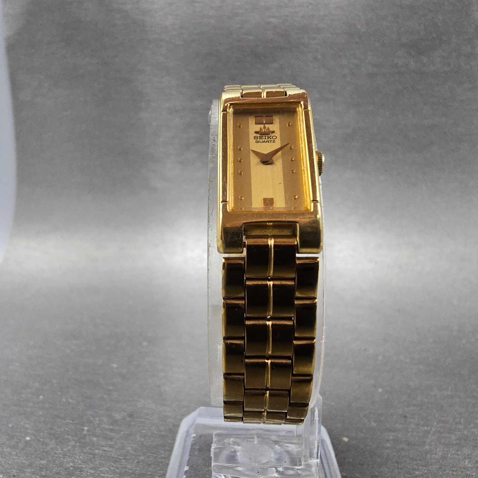 Seiko Tank Watch Women 13mm Champagne Dial Gold Tone 2E20-6590 New Battery VTG J