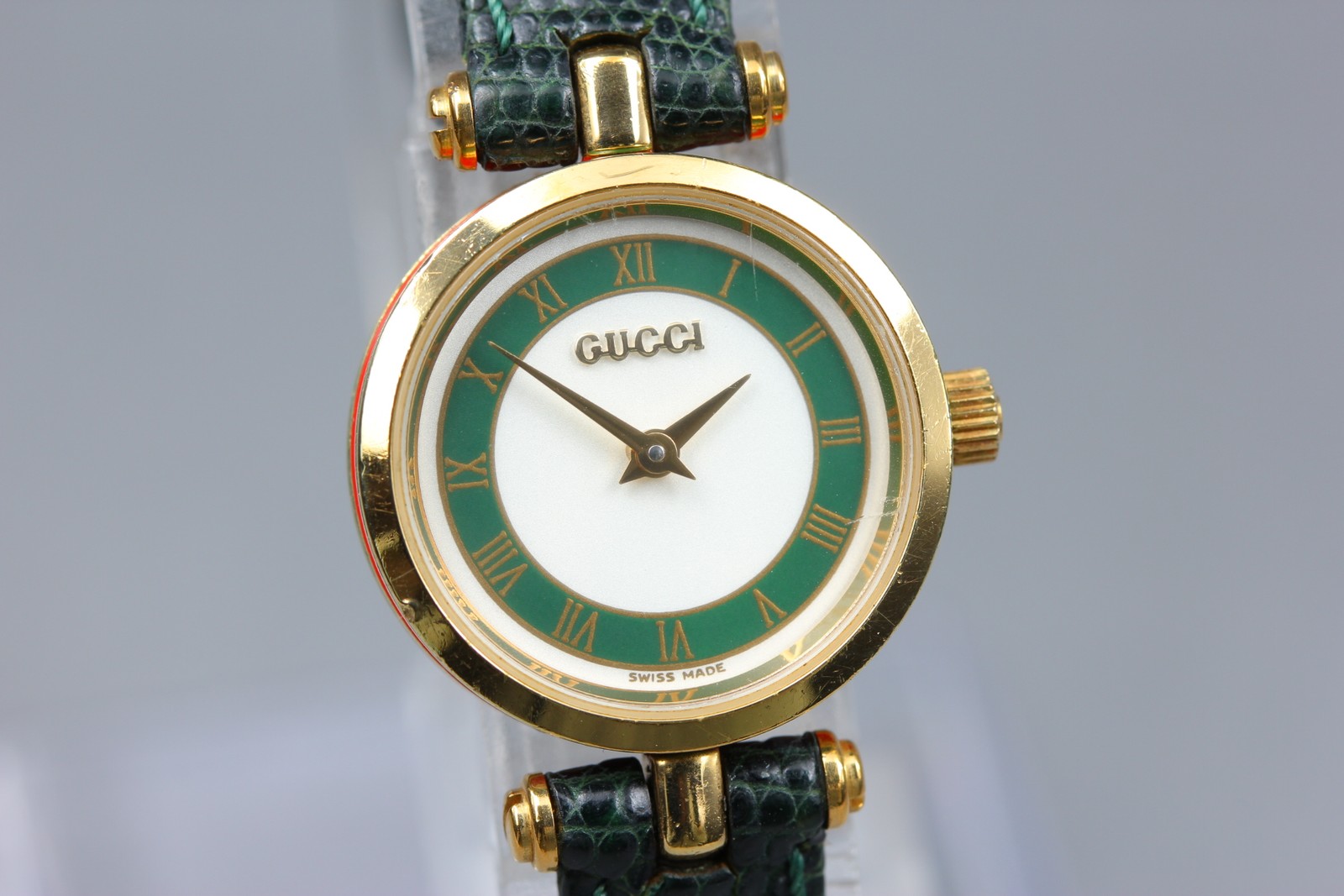 [Exc+5] GUCCI 2000L Green And White Dial Quartz Woman’s Watch JAPAN