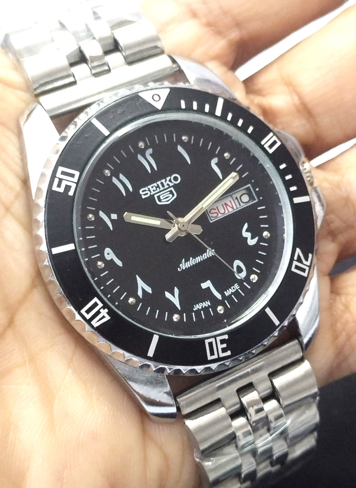 Vintage Seiko 5 Automatic Watch for Men Black Arabic Dial Working Perfectly