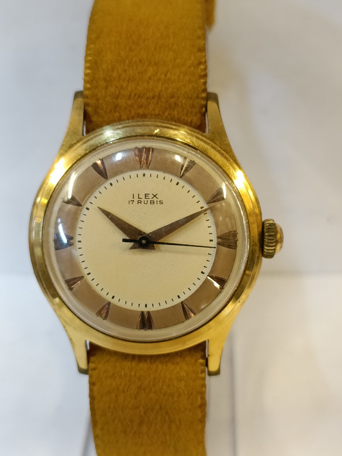 ILEX 17 RUBIS WINDING CREAM DIAL SWISS UNISEX ADULTS WORKING CONDITION