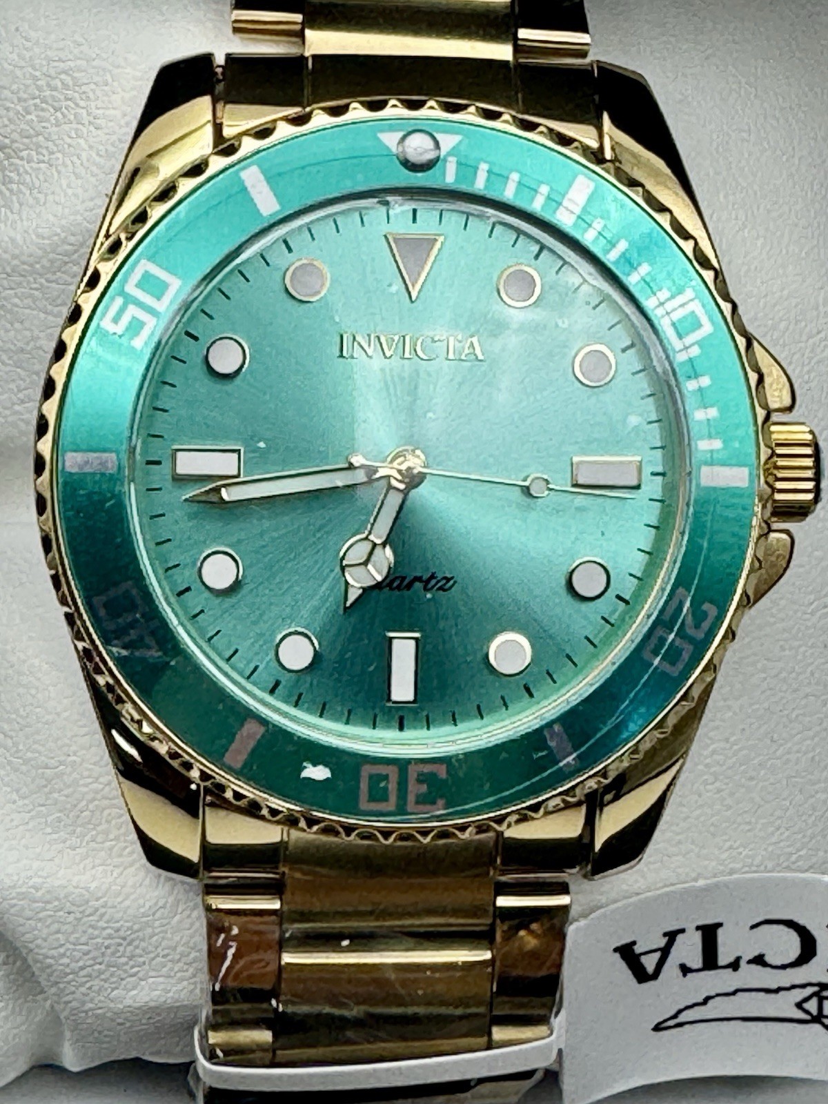 Invicta Diver 69400 Men’s 42mm Gold Tone Quartz Green Dial Watch New Box