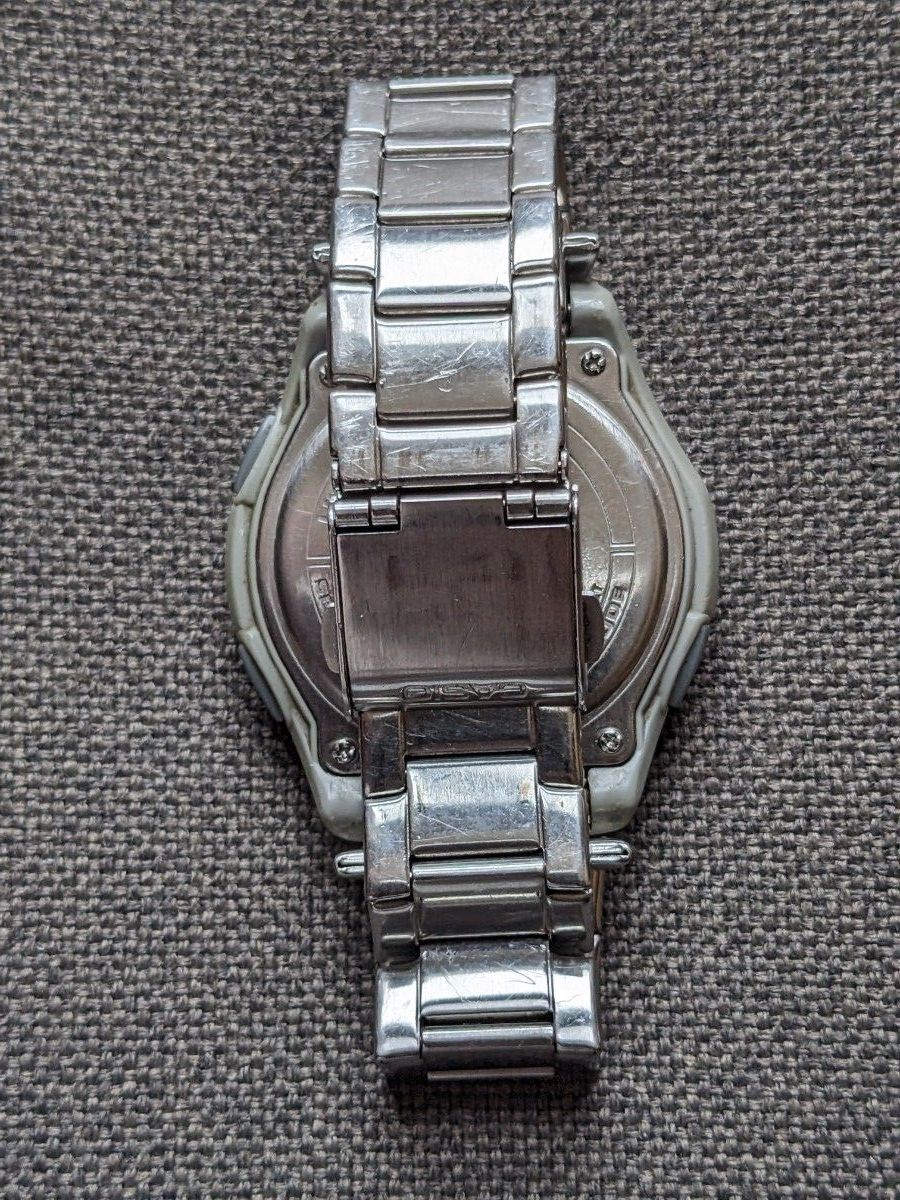 CASIO Waveceptor Radio Solar WVA M600