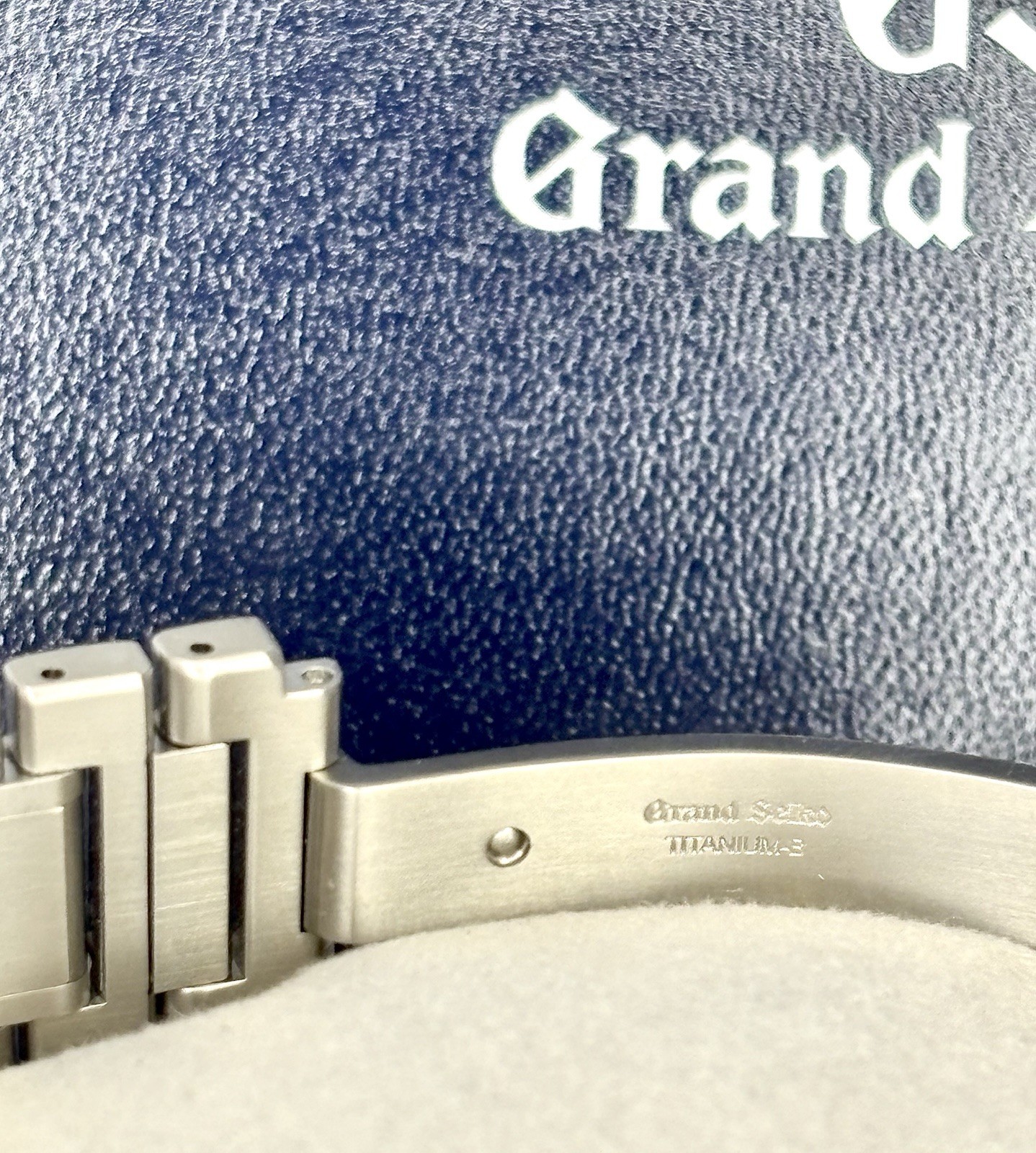 Grand Seiko Atera Valley SLGA025 Titanium 40mm 2026 Full Set Unworn