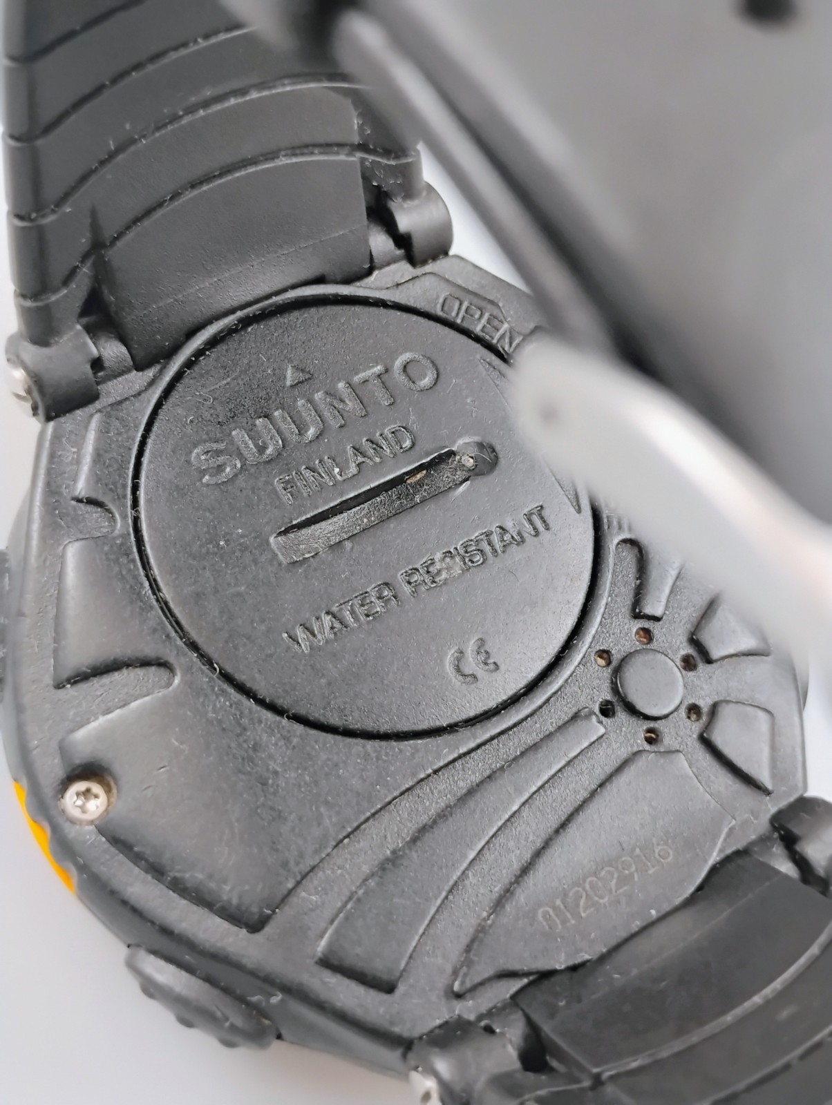 Suunto Vector Yellow ABC Digital Watch Movie Style Prop 127 Hours Hypertime