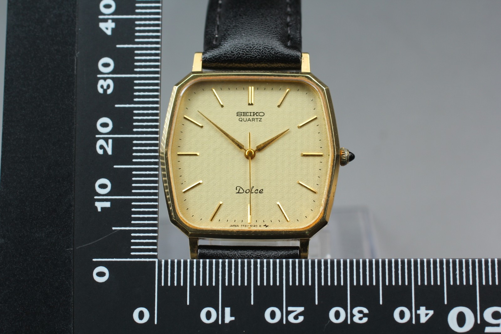 [Near Mint] Vintage SEIKO Dolce 7731-5120 Gold Dial Quartz Mens Watch From Japan
