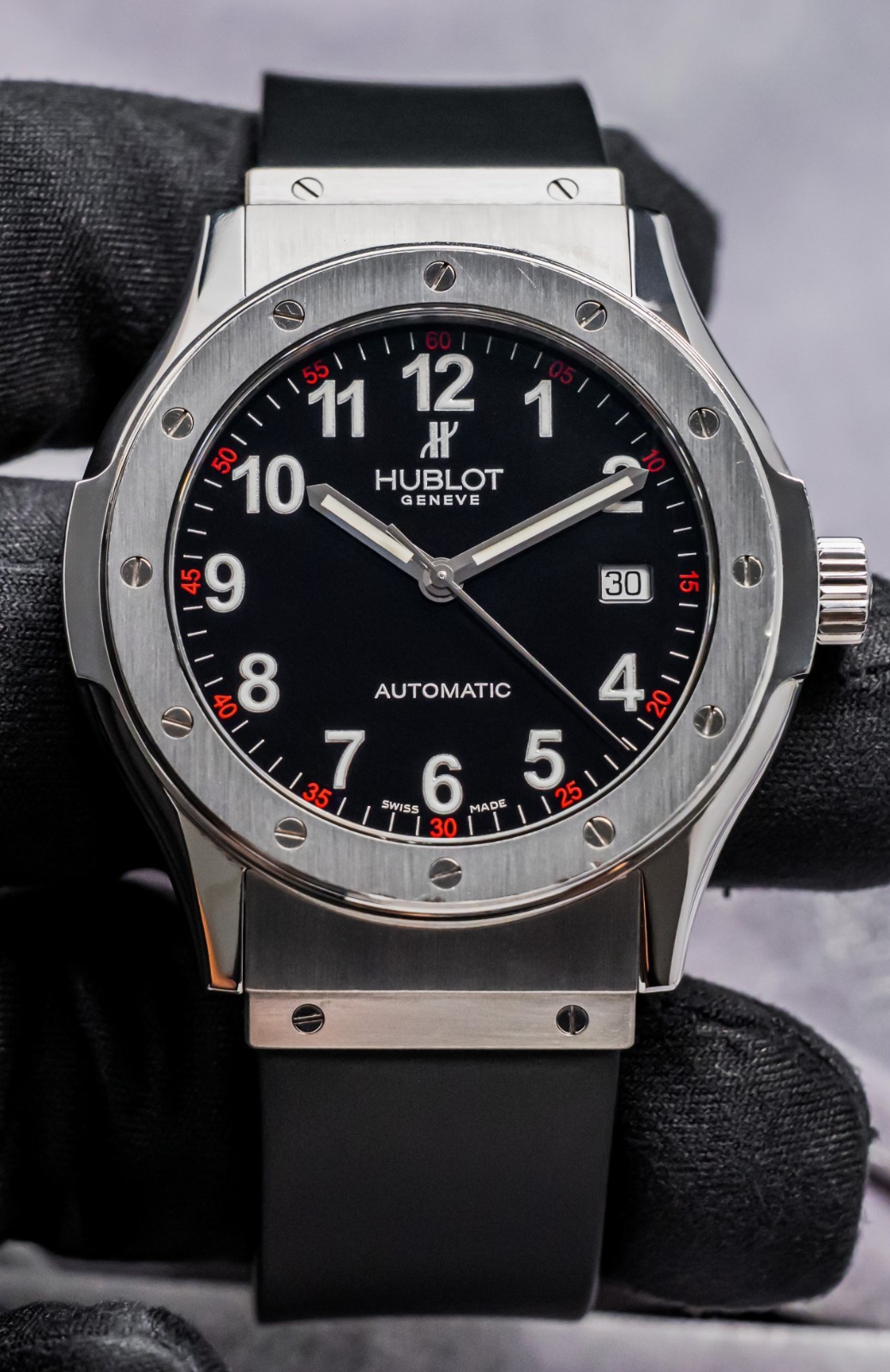 Breitling Avenger Seawolf Chrono 45 mm Silver Dial Complete Boxes Papers A73390