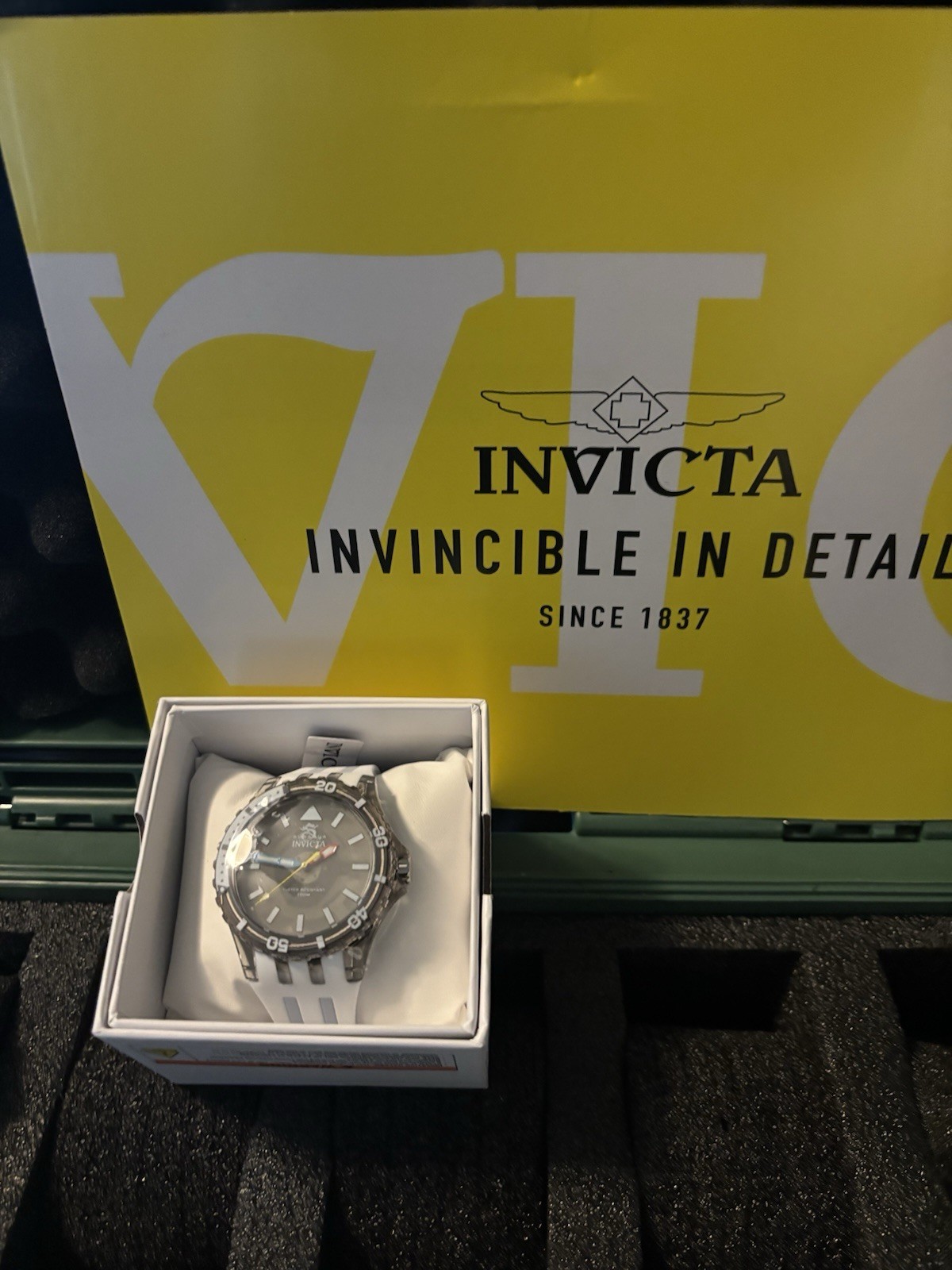 Invicta Pro Diver Men Quartz Black Dial White Silicone Strap 44mm 100m w/ Box