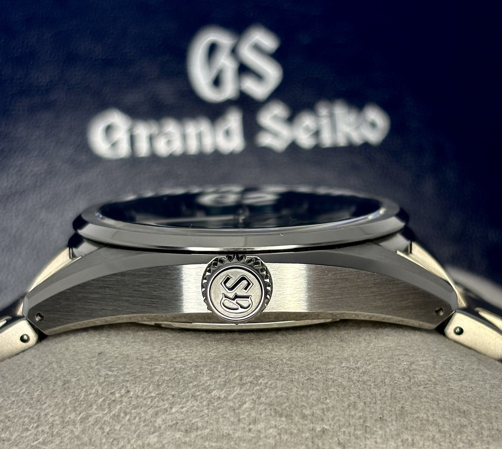 Grand Seiko Atera Valley SLGA025 Titanium 40mm 2026 Full Set Unworn