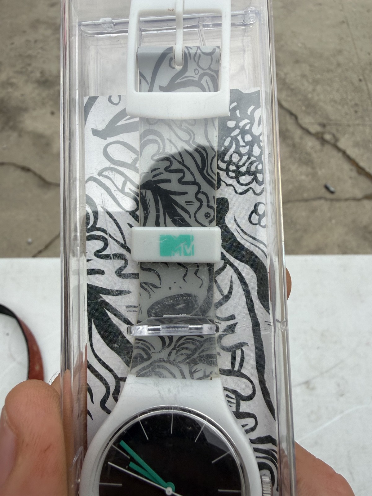 rare 2011 MTV Watch made by swatch White Psychedelic, works dead battery JB1