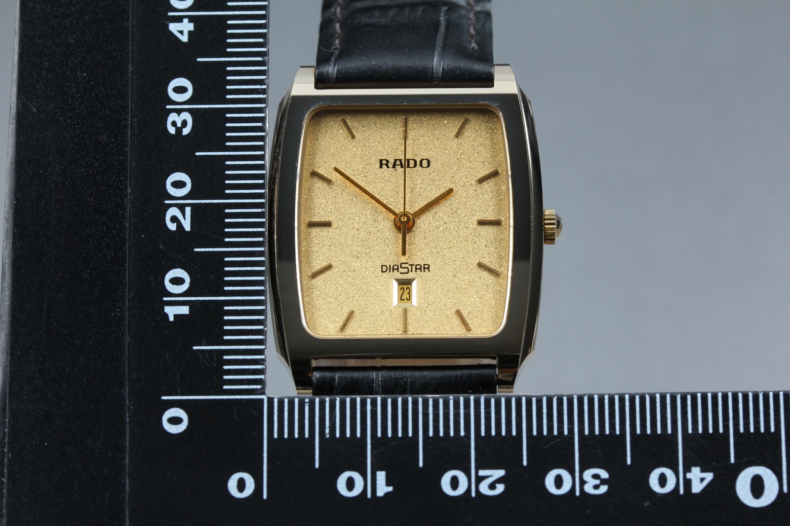 [Near MINT] Rado DIASTAR 152.0420.3 Gold Dial Date 27mm Quartz Men’s watch