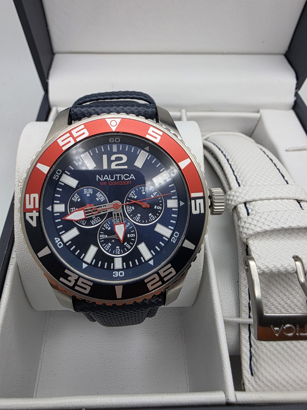 Nautica Men’s Blue Dive Style Watch Box 2 Straps 100M Working