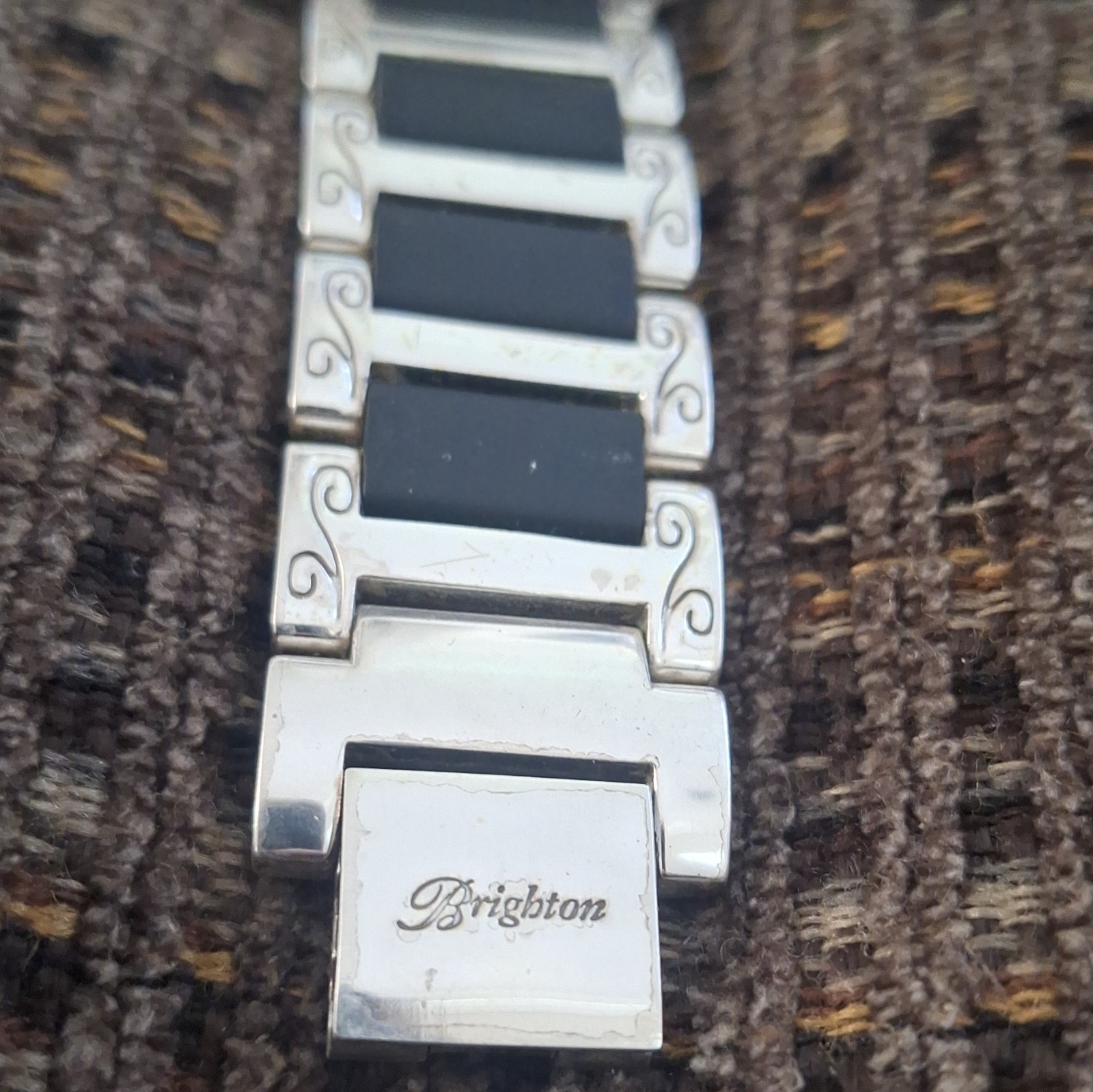 Brighton Brooklyn Women’s Quartz Analog Watch White Dial Black/Silver Bracelet