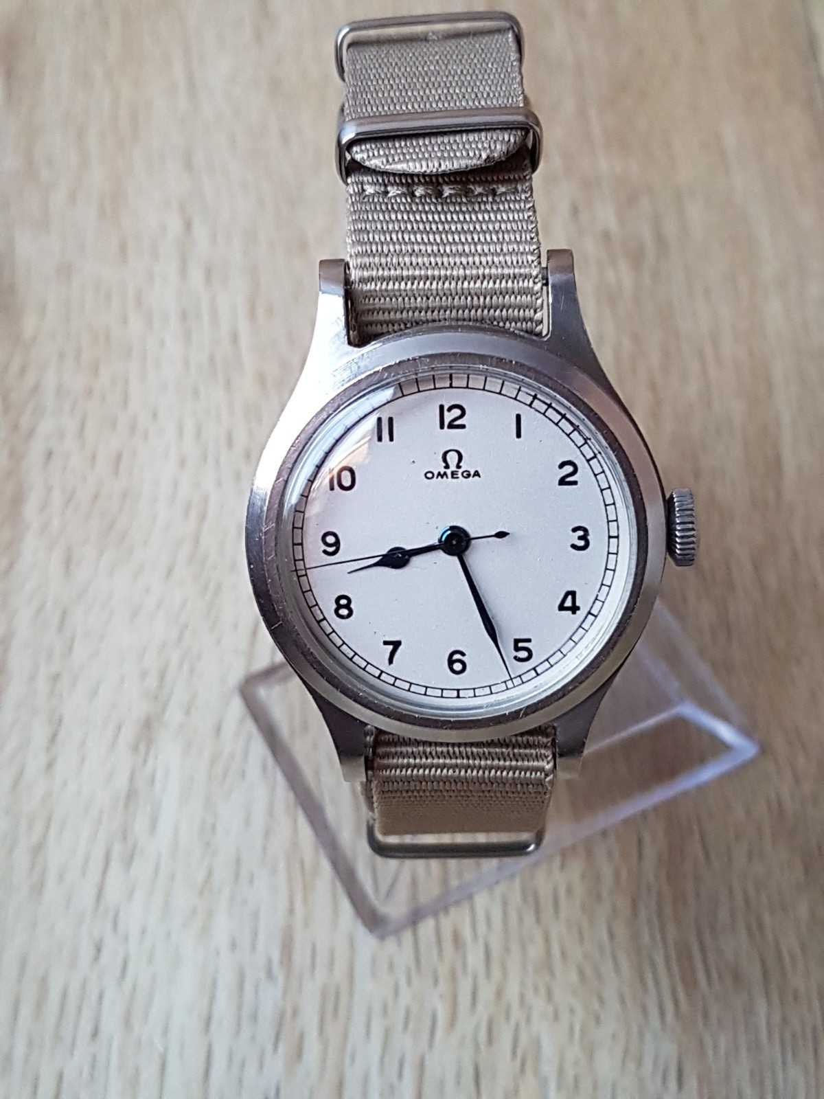 Omega British military Air Ministry 6B/159 RAF watch 56, issued Pilot watch