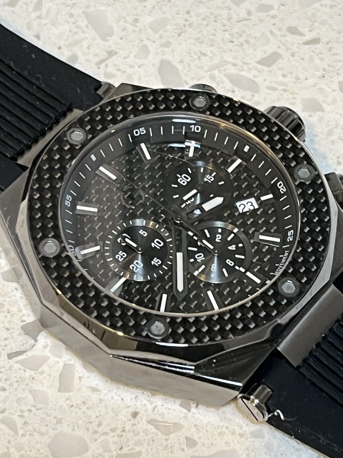 Guess Collection Swiss Chronograph 44mm. Gunmetal.