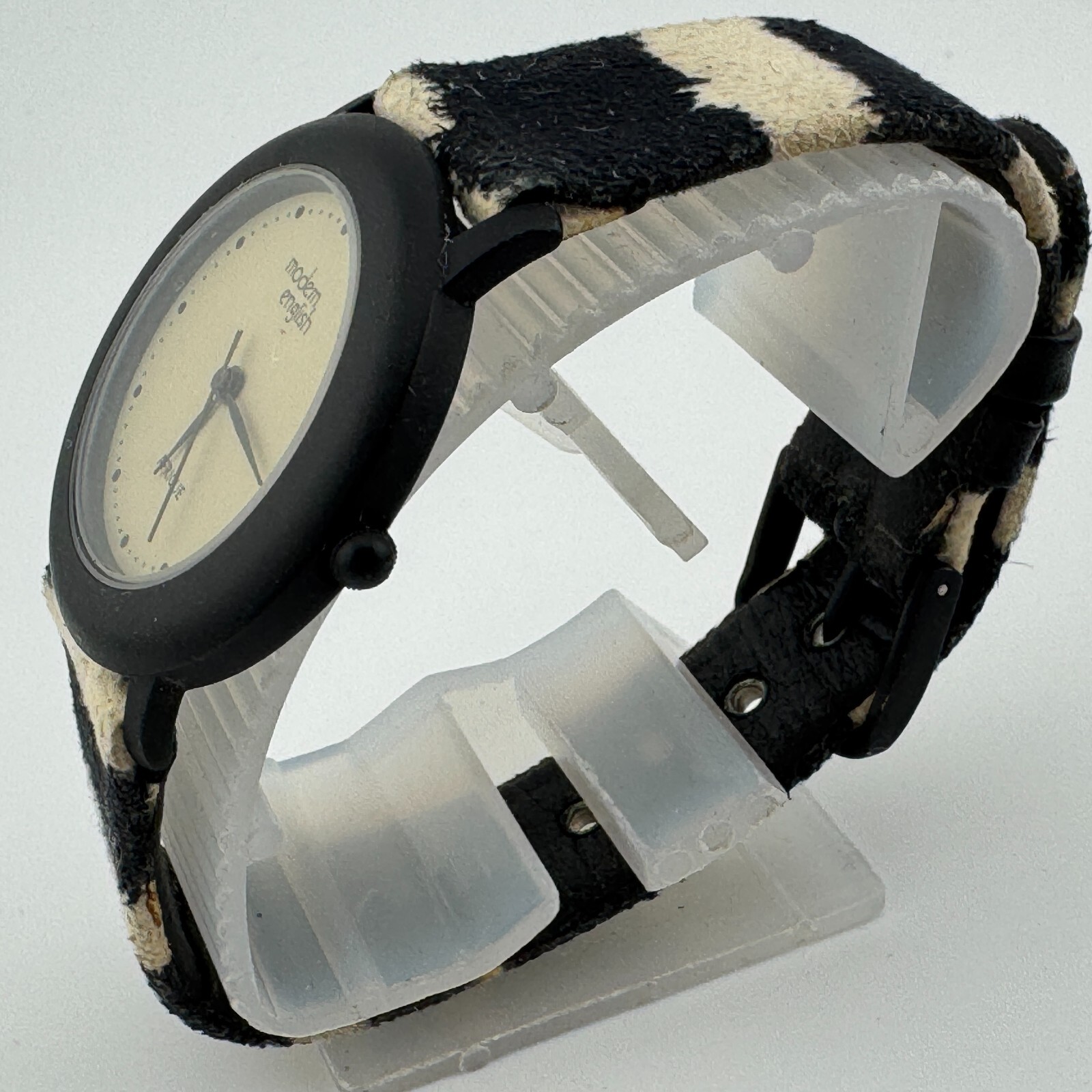 Modern English Quartz Watch Afrique Unisex Black Leather Japan Analog New Batter