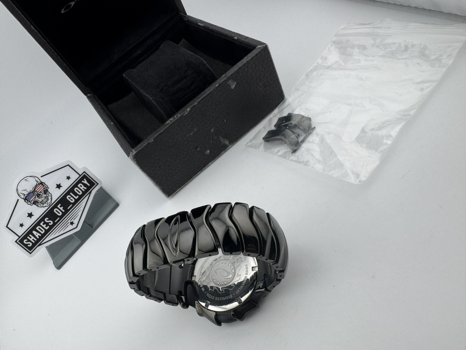 OAKLEY BLADE STEALTH BLACK STAINLESS STEEL BRACELET 10-161 VTG 2004 NEW BATTERY