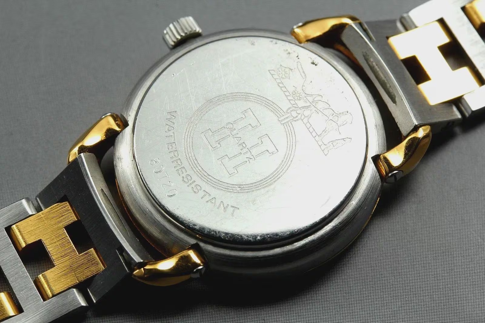 [Near MINT] HERMES Pullman 24mm Ivory Dial Gold Date Qz Women’s Watch From Japan
