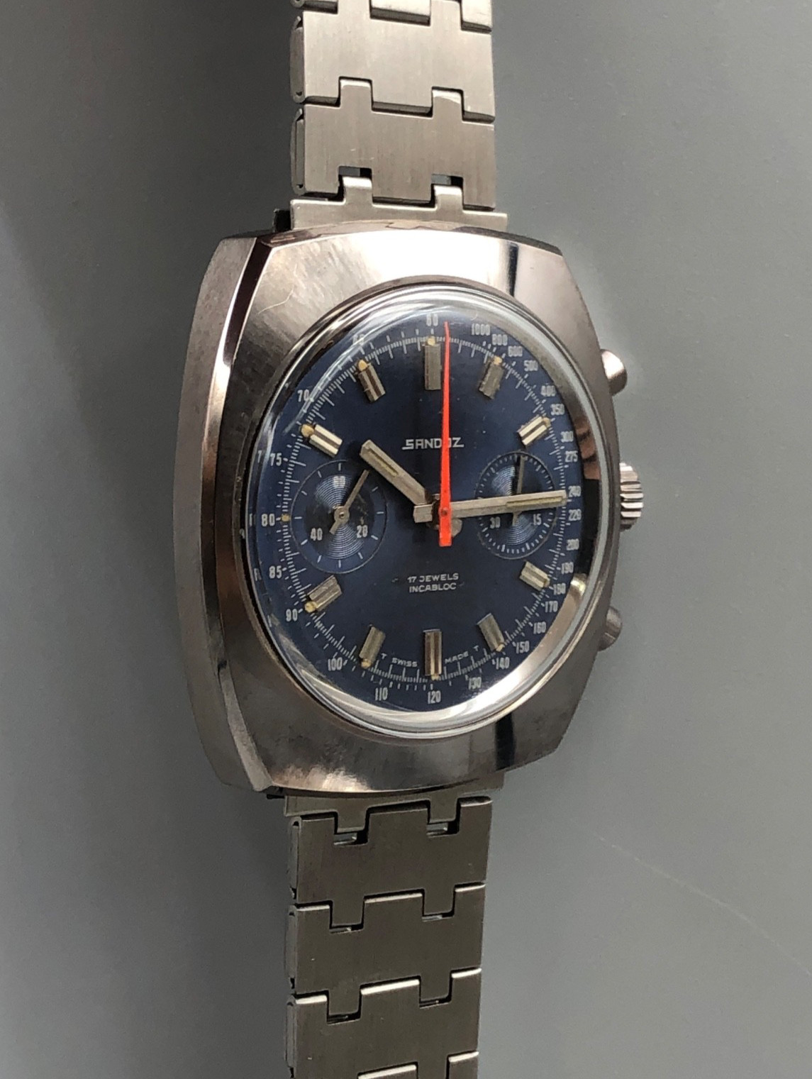 VINTAGE NEAR MINT 1969 SANDOZ VALJOUX 7733 BLUE DIAL CHRONOGRAPH WATCH W/BOX