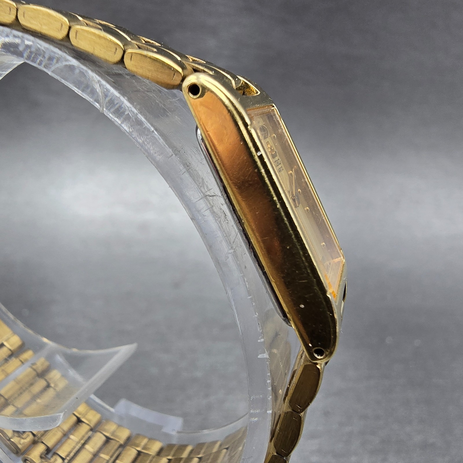 Seiko Tank Watch Women 13mm Champagne Dial Gold Tone 2E20-6590 New Battery VTG J