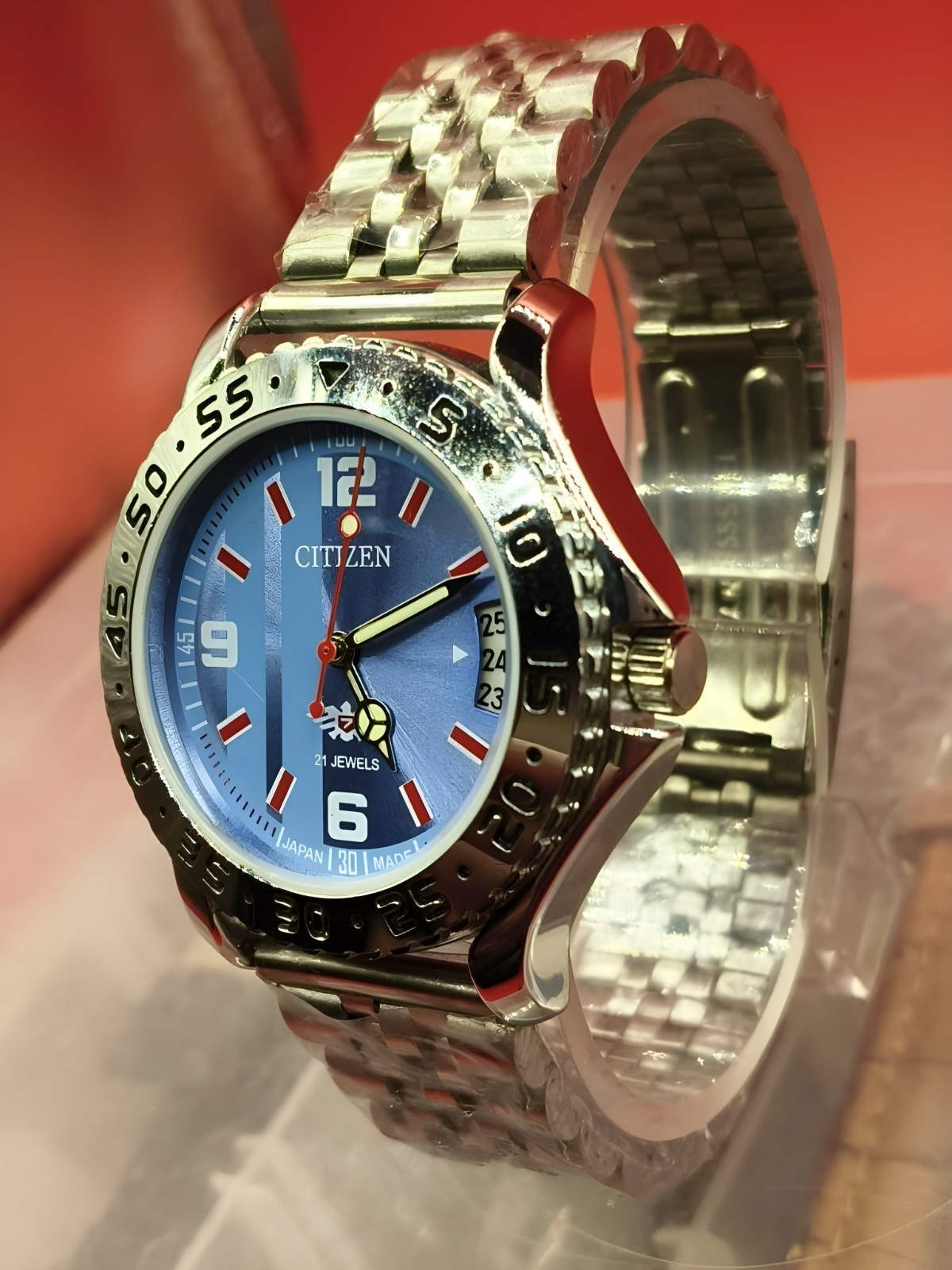 Automatic 8200 21Jewels Restored White Dial Blue Date Mens Watch Vintage 46
