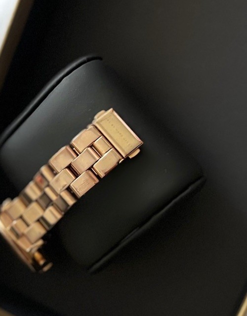 Marc by Marc Jacobs MBM3307 Rose Gold Quartz Watch Crystal Bezel Date Box