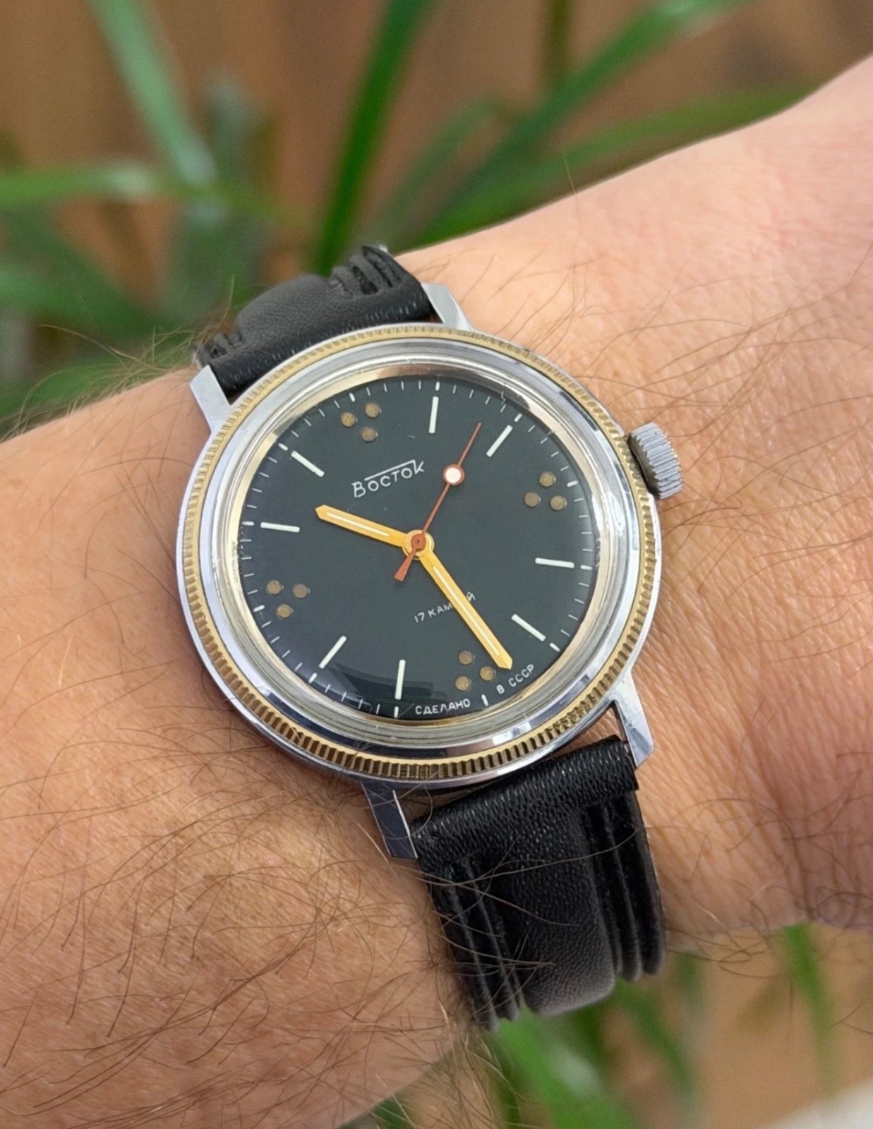 Vintage Vostok Komandirskie Soviet Men’s Watch Manual Winding 17 Jewels Rare