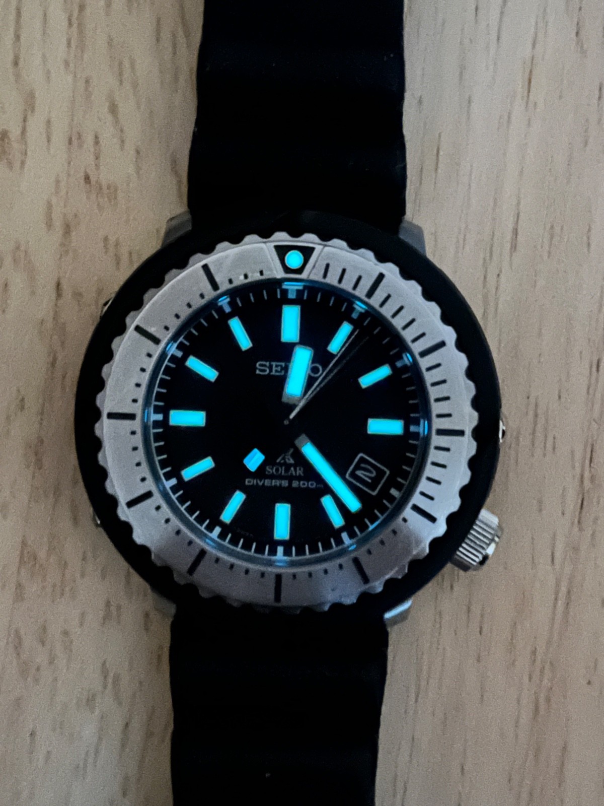 Seiko SNE541P1 Solar Diver Black Dial 40mm V157 200M Rubber Watch