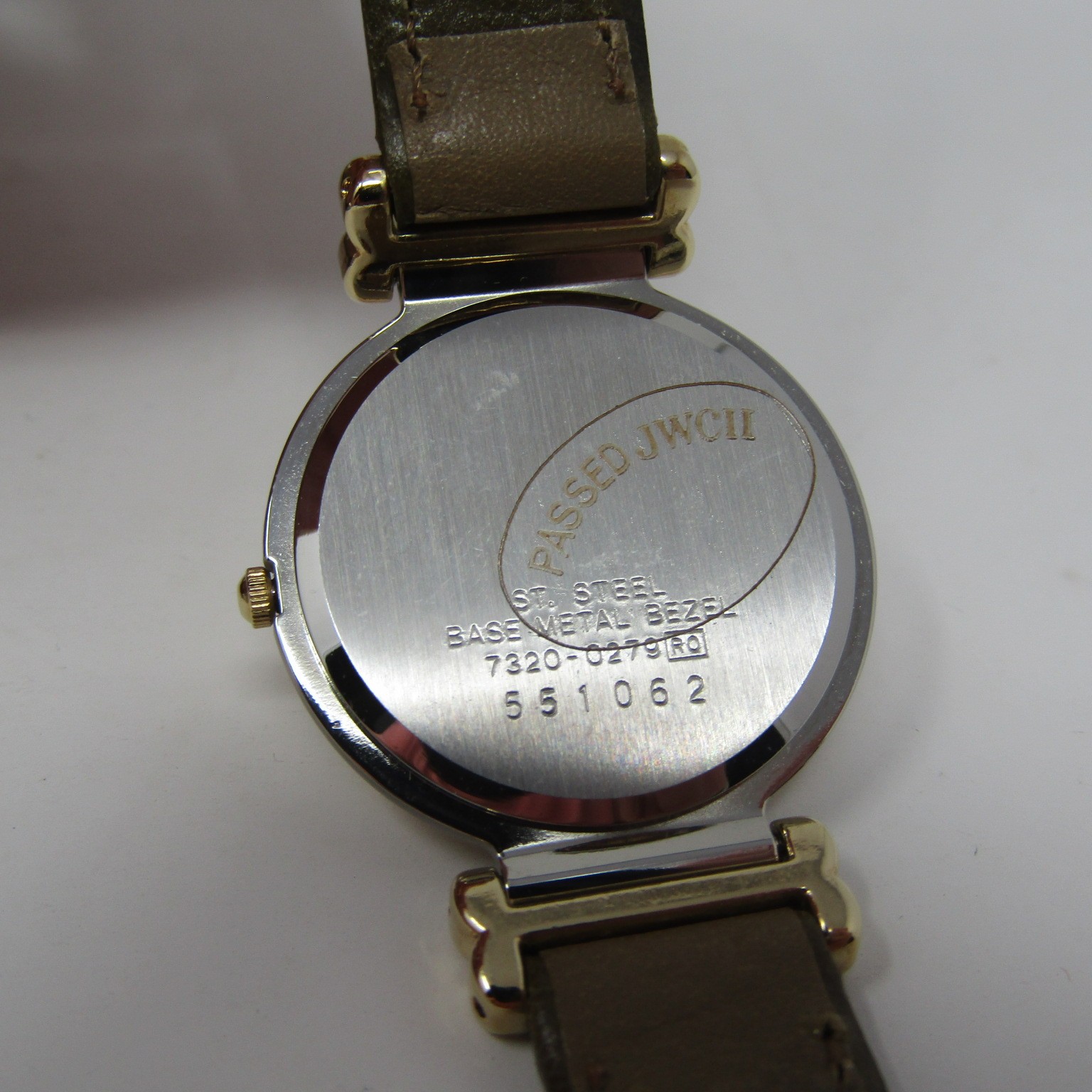 SEIKO Quartz Women’s Watch Gold Tone Bezel Tan Leather Strap 7320-0279 R0 NEW