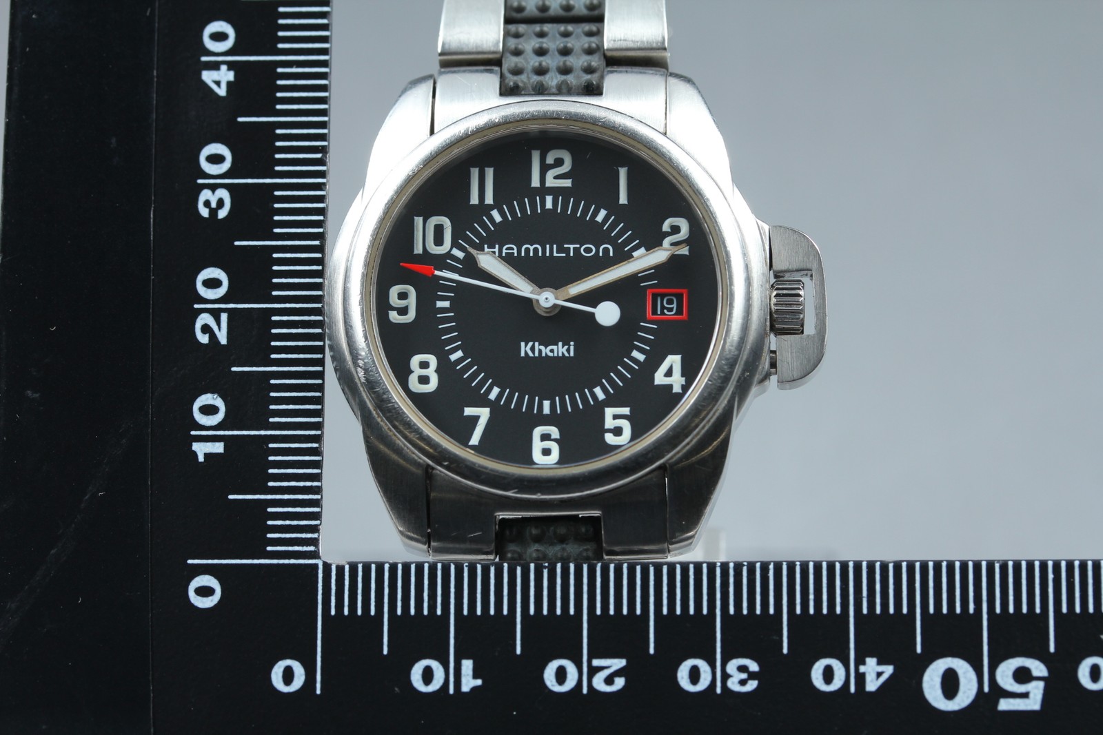 [Near MINT] Hamilton Khaki Action 6301 Black Dial Men’s Quartz Watch From JAPAN