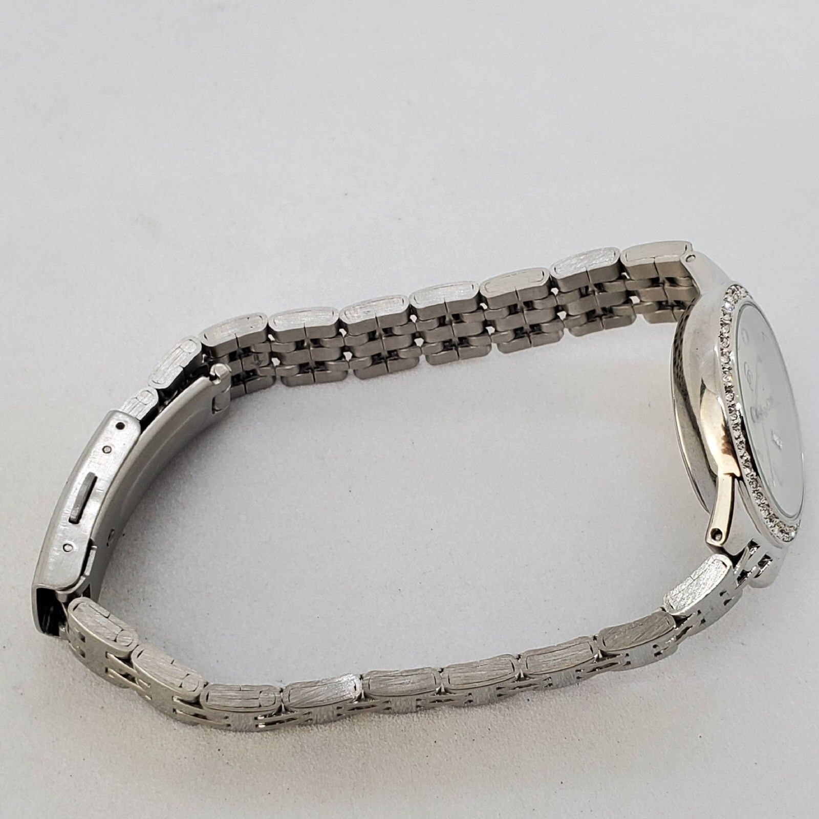 Women’s Watch 28MM Crystal Bezel Gray Dial Bracelet Band 7.25″ New Battery