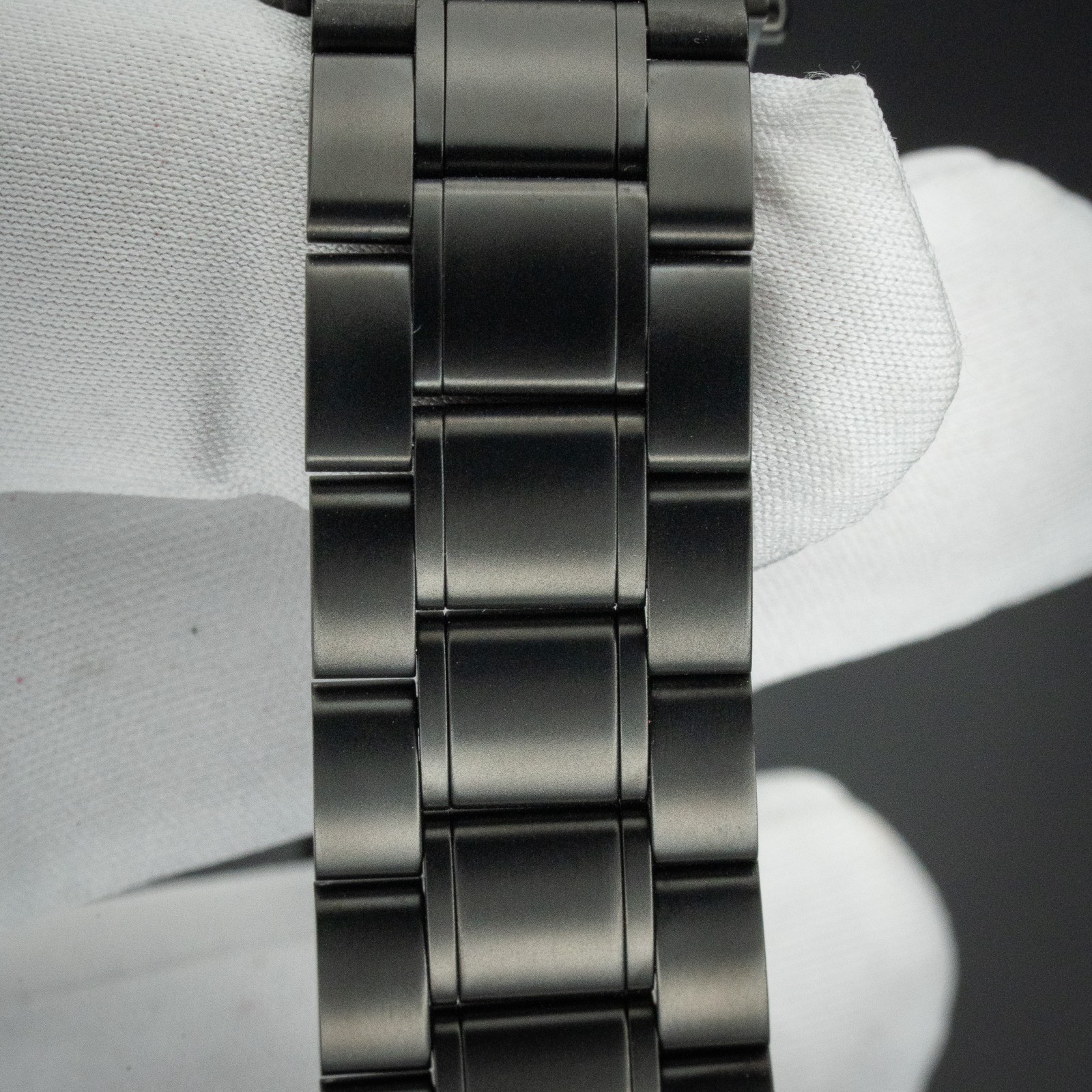 Black Venom Custom OMEGA Speedmaster Moonwatch Professional 311.30.42.30.01.005