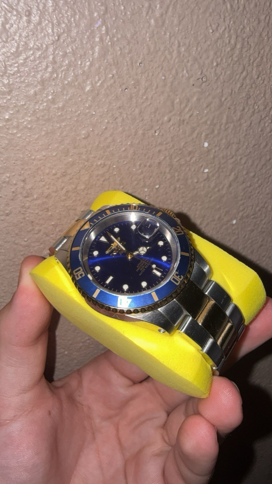 Invicta Pro Diver blue dial two tone stainless bracelet automatic 200m date