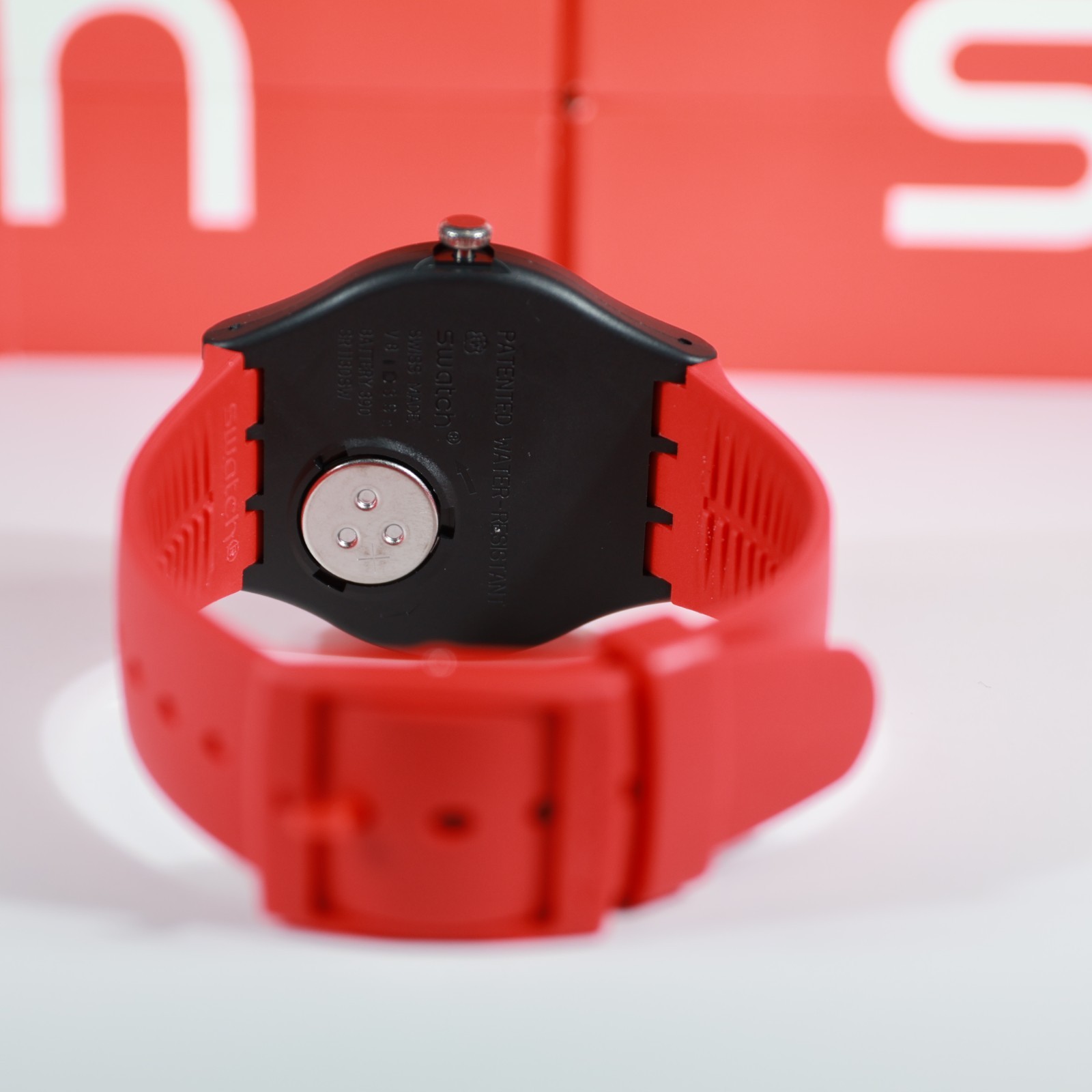 NEw LImited Swiss MAde SWATCH SO32B401 ROUGE & NOIR Black Red 41MM Multicolor ha