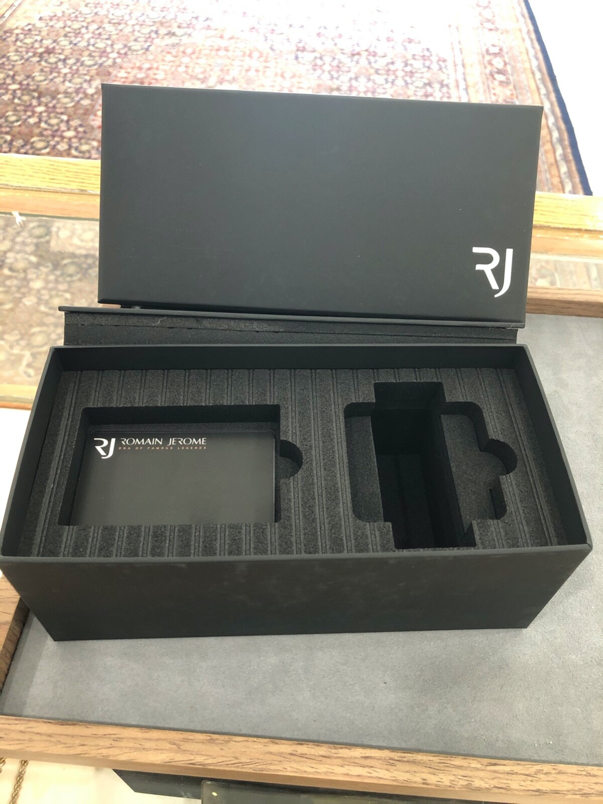 Romain Jerome Titanic DNA Steampunk FACTORY SEALED Box/ Warranty