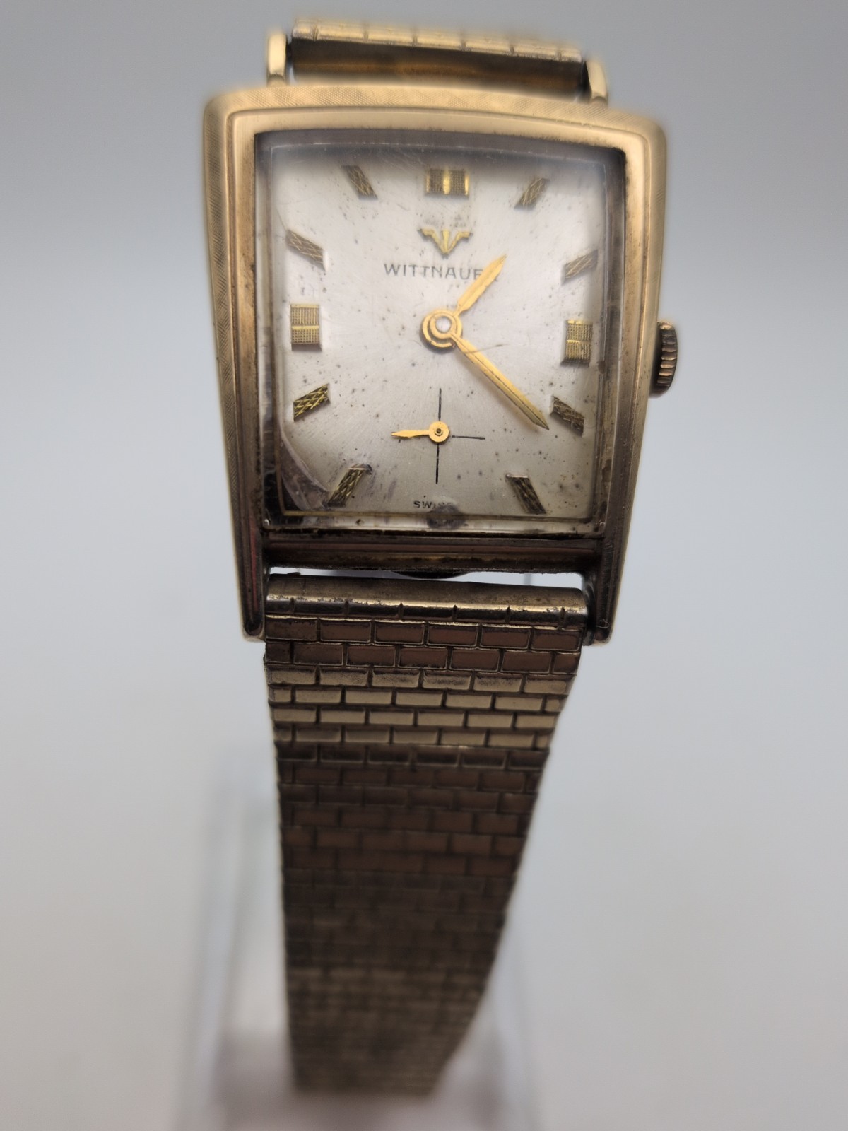 Vintage 1950’s Wittnauer Asymmetrical Men’s Watch 10K Gold Filled Case. Working