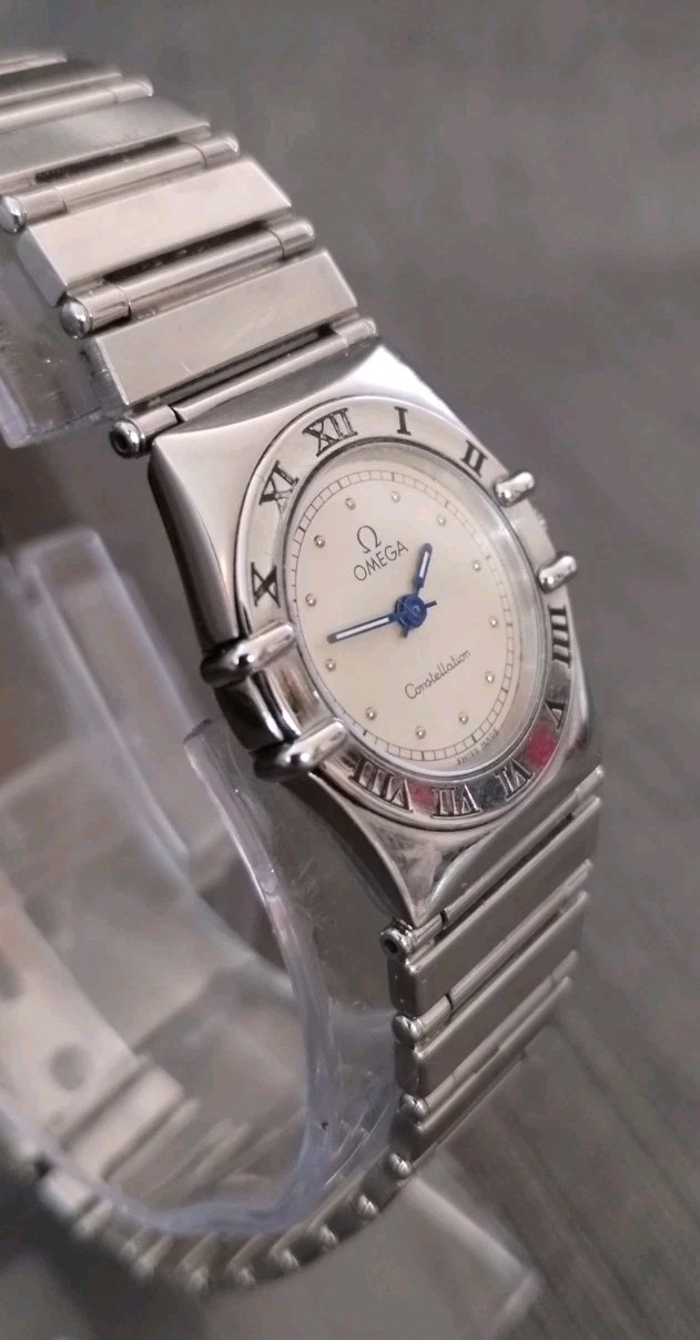 Vintage OMEGA Constellation 23mm Quartz Watch Runs & Keeps Time New Battery NICE