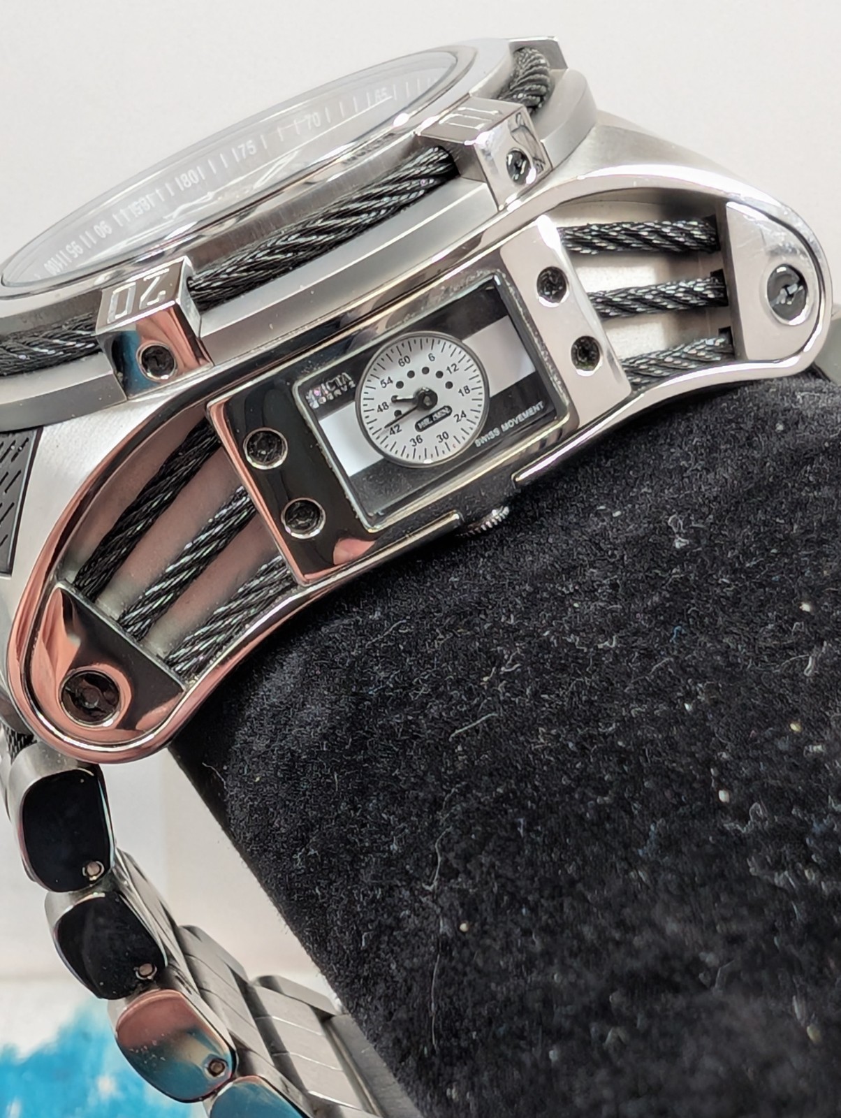 Invicta Men’s Bolt Zeus Tria watch. Needs Batteries But Works Great! Beautiful