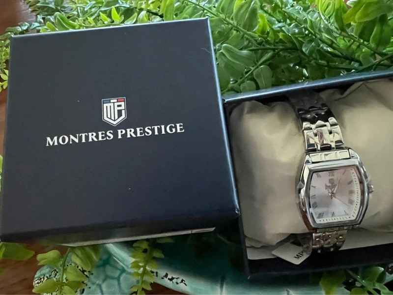 Montres Prestige /INVICTA Uniset Watch 27mm MPW 0260 – New In Box