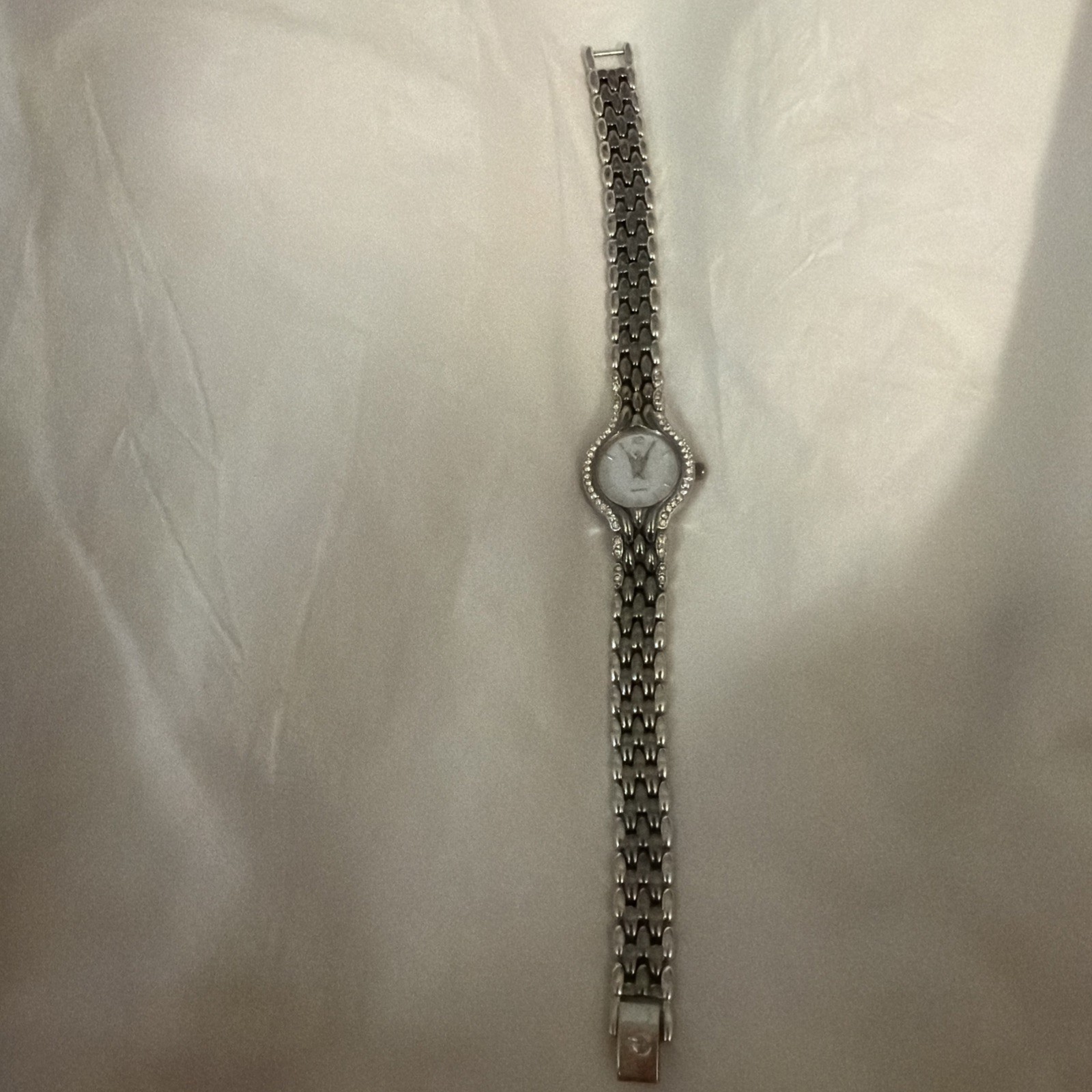 Vintage Elgin Diamond Womens Watch 17mm silver Tone Dial New Battery