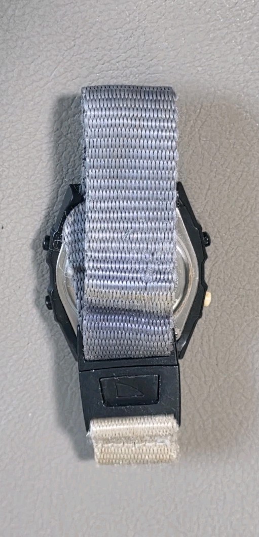 Freestyle Shark Classic Clip Purple / Black Tan Watch FS101136