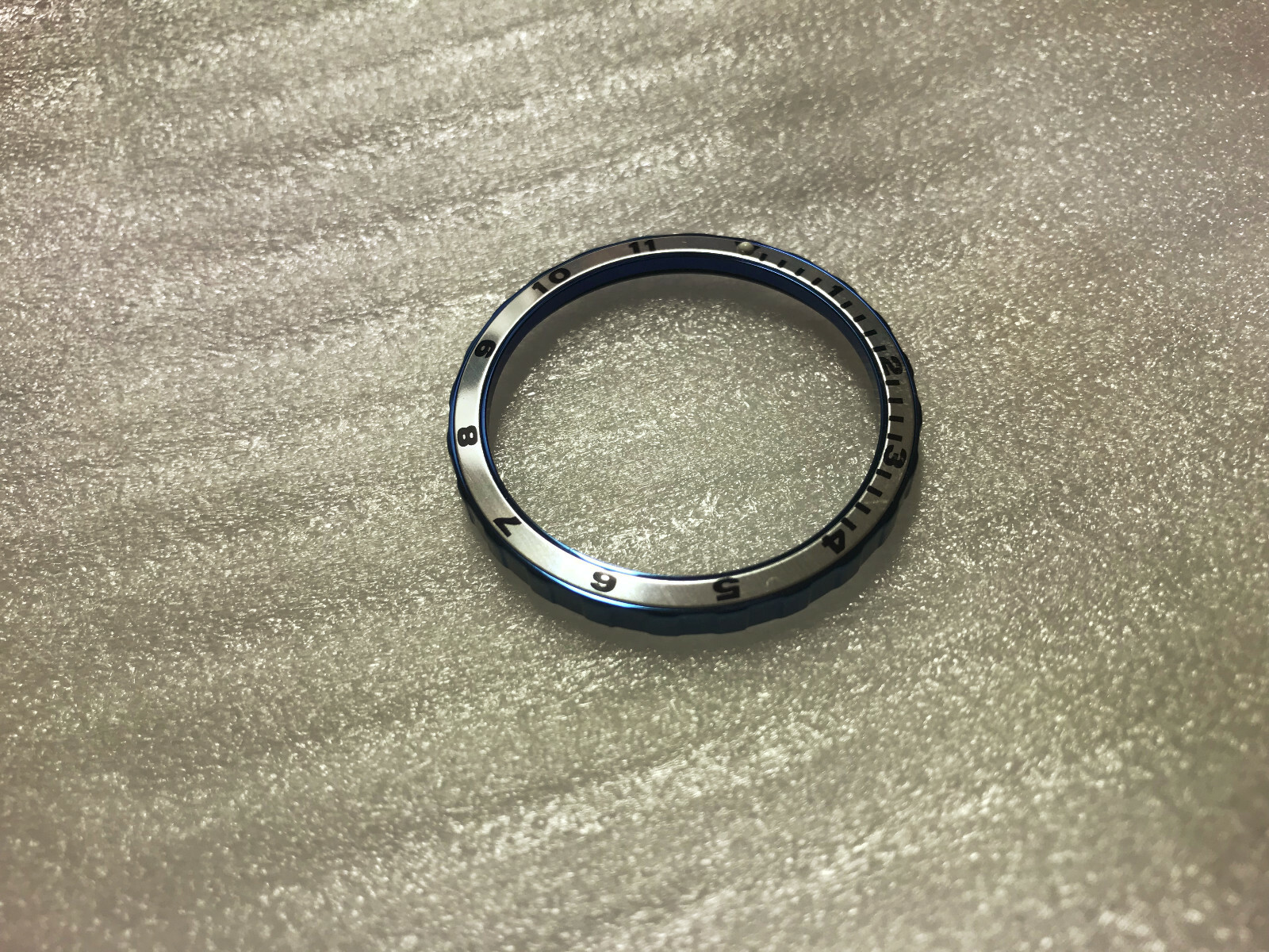 12 HOUR SILVER INSERT 38MM BLUE PVD BEZEL VOSTOK AMPHIBIAN KOMANDIRSKIE 3812SLBL