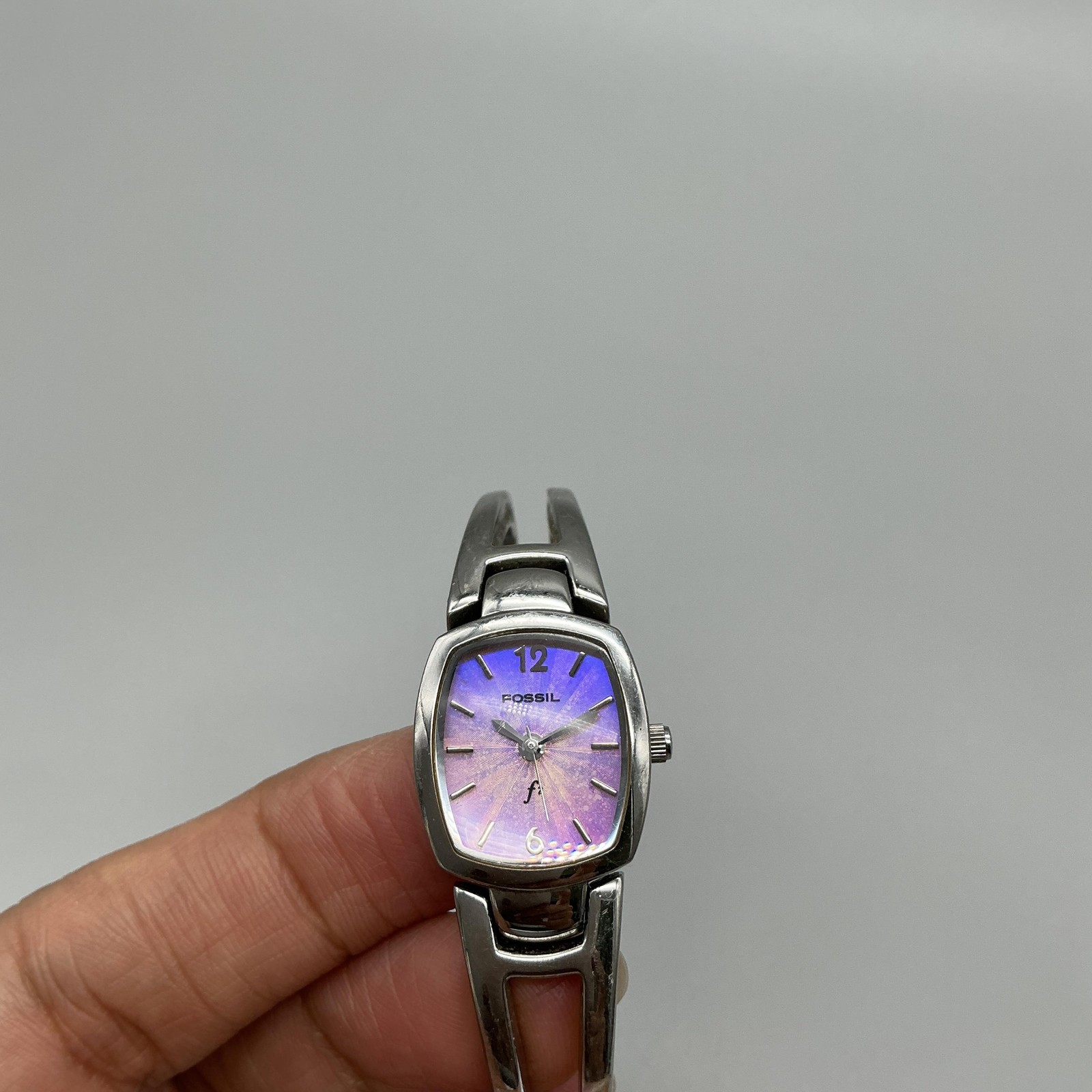 Fossil F2 Womens Watch 18mm Purple Dial Stainless Steel Bangle New Battery 6.5″