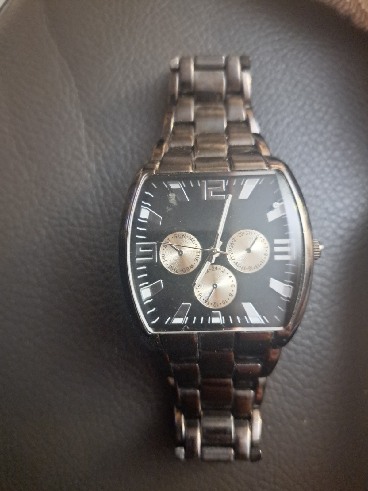 j441 Handsome Gloss Black Case and Bracelet Chronograph Quartz Watch