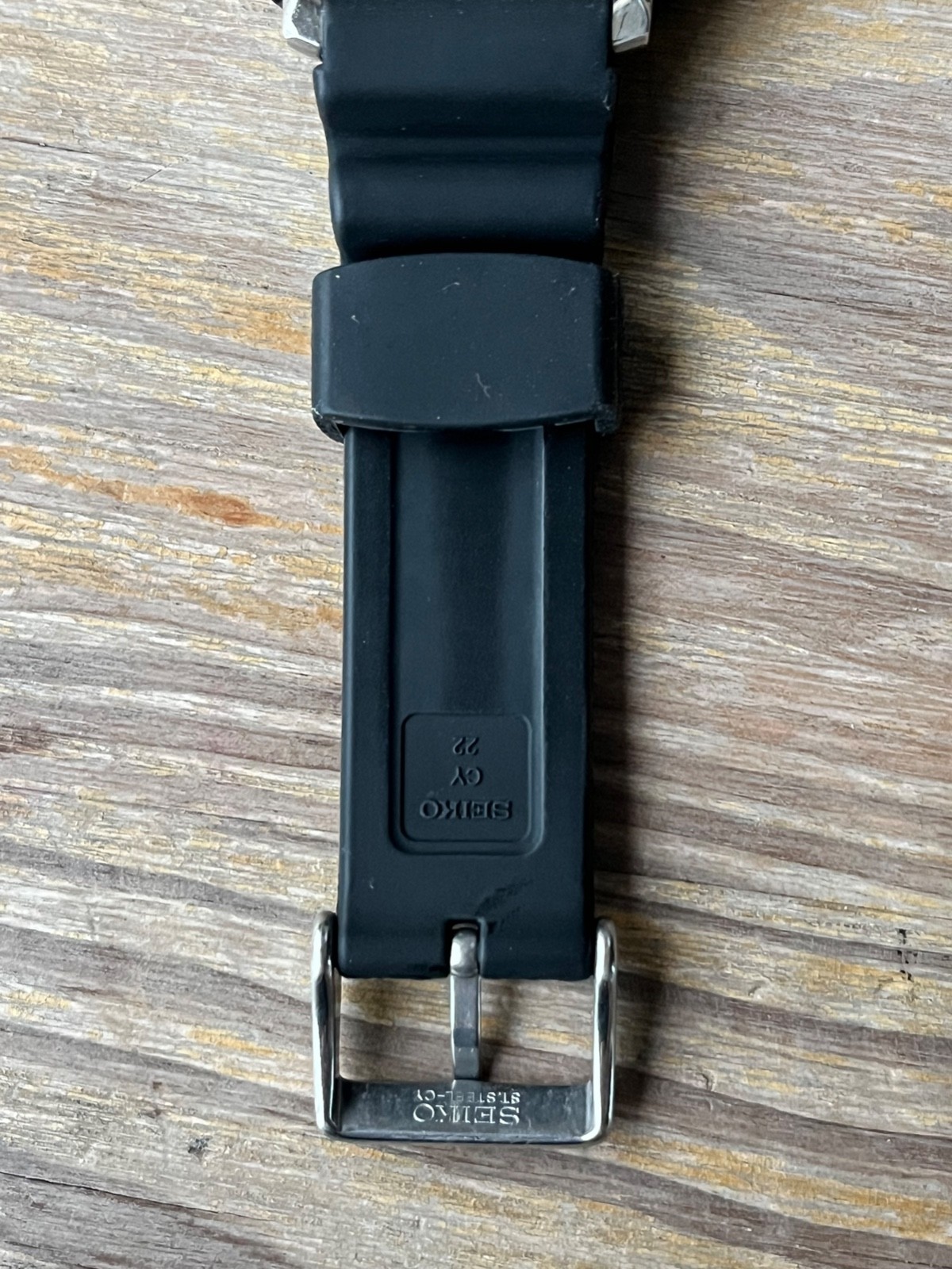 Seiko SNE541P1 Solar Diver Black Dial 40mm V157 200M Rubber Watch
