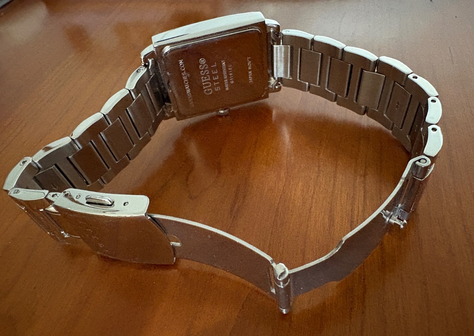 Guess Steel Vintage Analog Women’s Watch (#G11619L) – New!