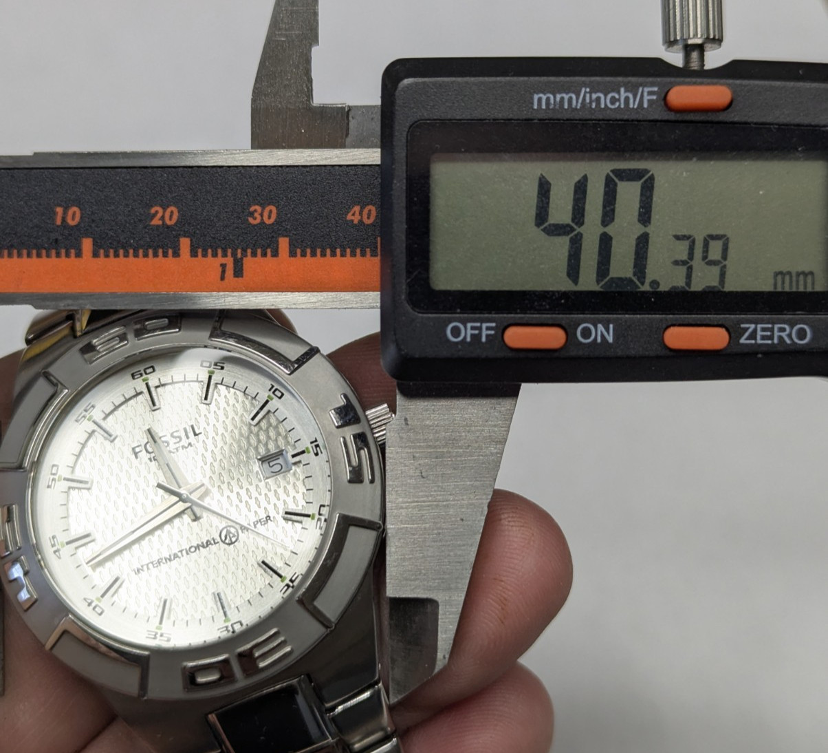 Fossil International Paper Men’s Watch w/ Date Quartz 10 ATM WR – Runs Tested