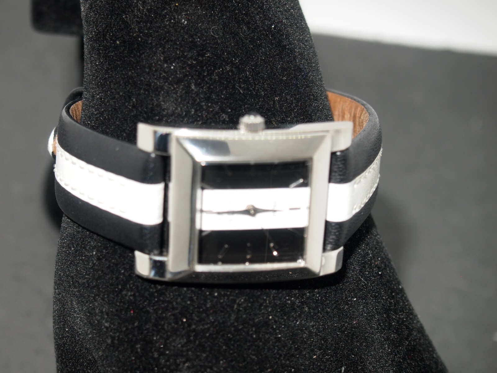 Anne Klein Ladies12/7703 black and white