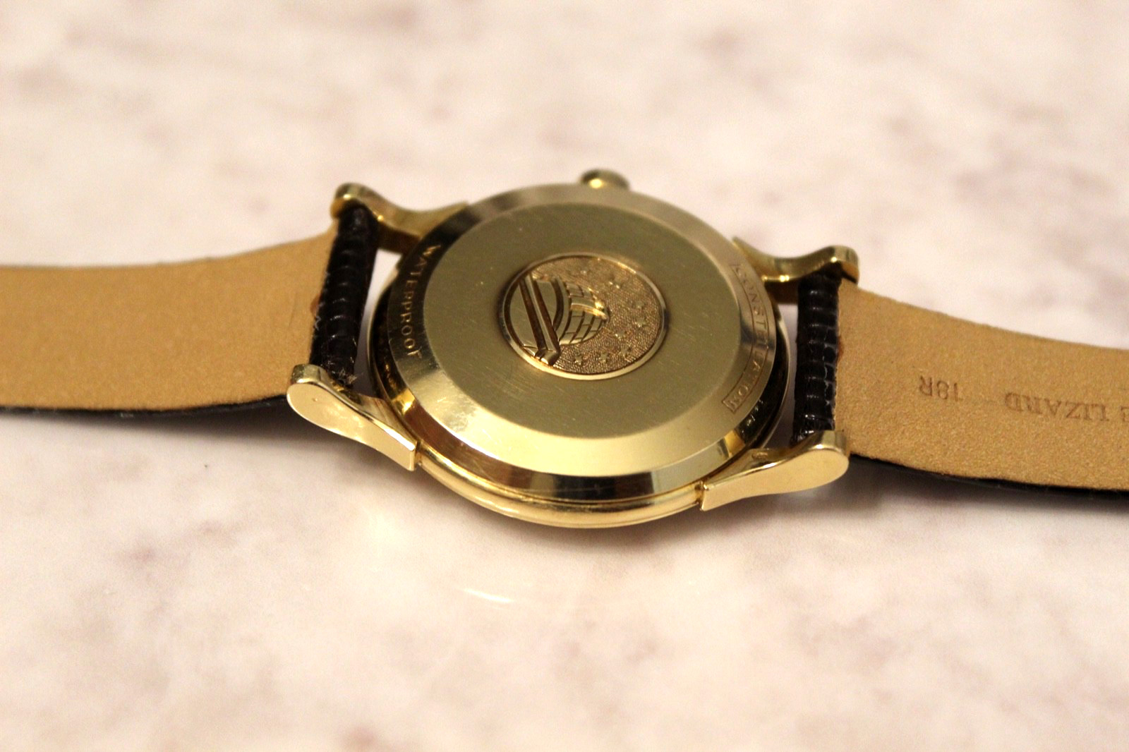 VINTAGE OMEGA CONSTELLATION DELUXE REF. 2782 SC 18K GOLD PIE-PAN AUTO MENS WATCH