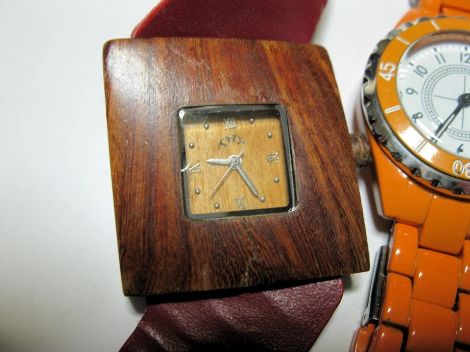 Assorted Lot Of 6 Quartz Wristwatches